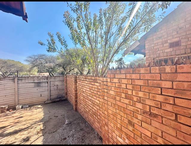 2 BEDROOM TOWNHOUSE FOR SALE IN PENINA PARK